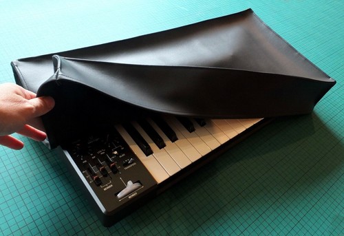 Behringer ms101 - /,