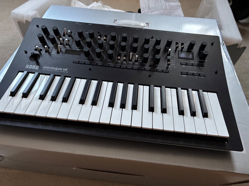 Korg minilogue polyphonic - korg, xd