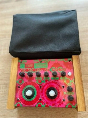 Dust cover soulsby - dust,